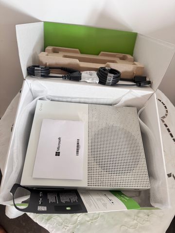 XBOX ONE S