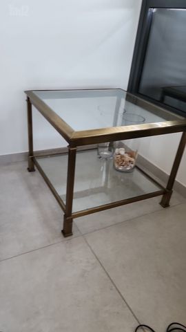 שולחן