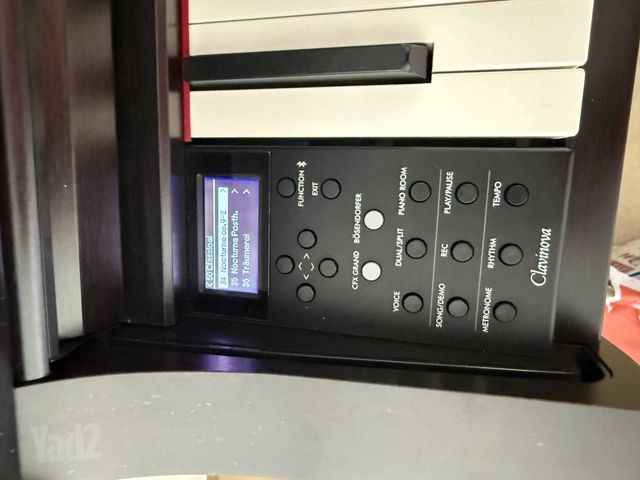 פסנתר Yamaha Clavinova CLP-745