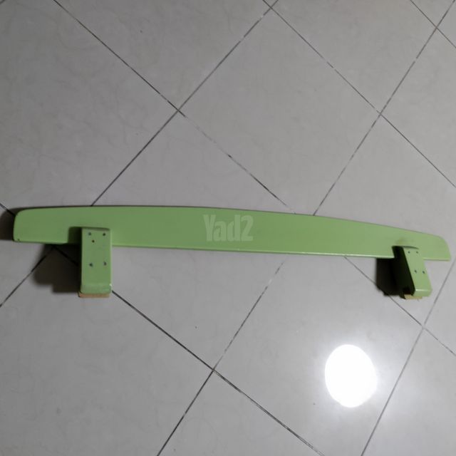 מעקה למיטה