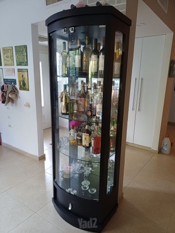 ארון ויטרינה