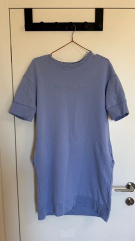 שמלת Armani תכלת