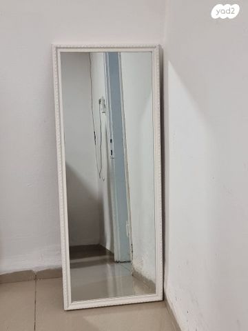 מראה מעוטרת 115*45