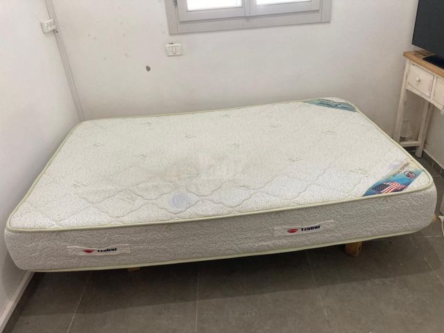 מיטה בסיס + מזרון