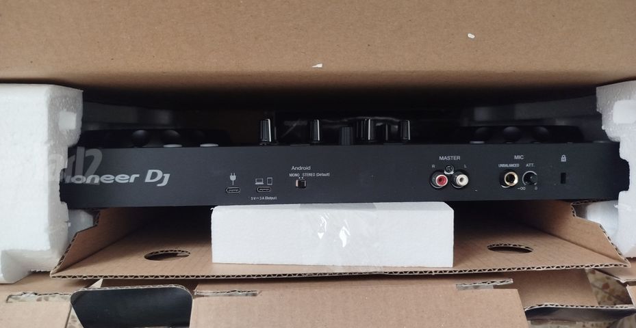Pioneer DDJ-FLX4 כחדשה