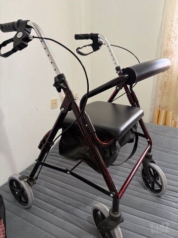 רולטור 4 גלגלים
