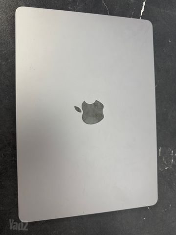 מחשב נייד APPLE