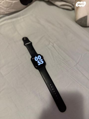 Apple watch series 8