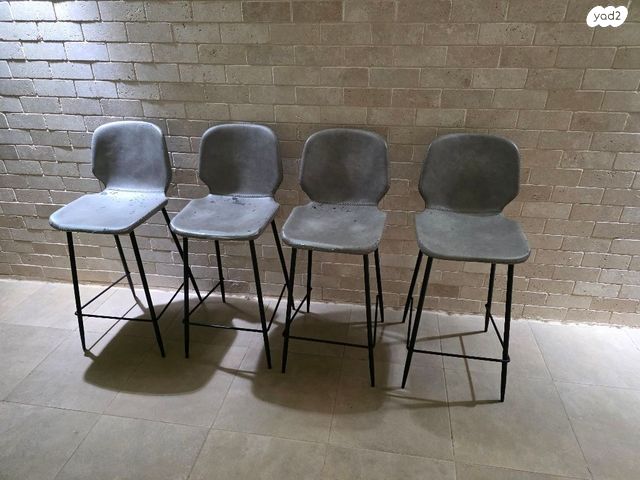 כיסאות בר