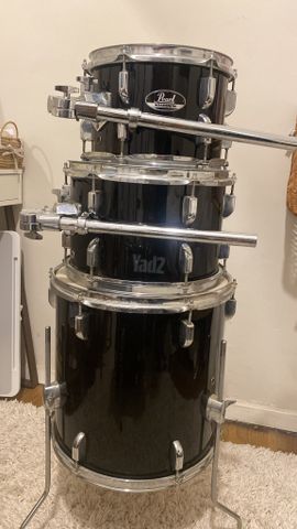 Pearl Roadshow Drum set
