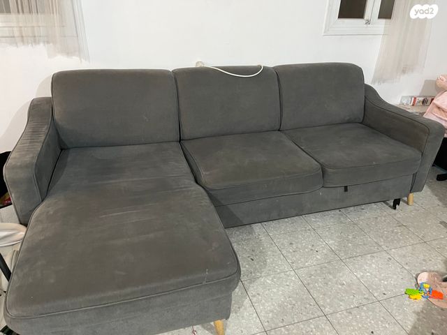 ספה אפורה