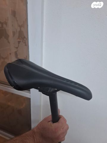 כיסא לאופניים חדש