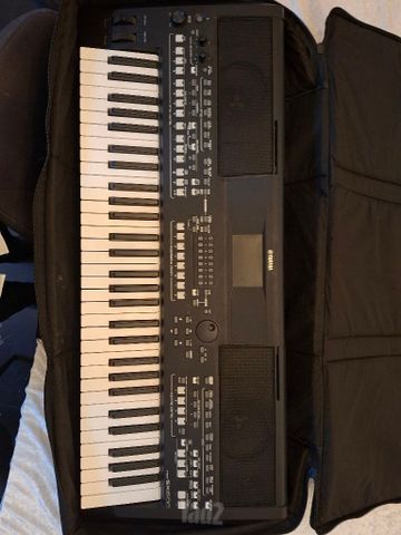 אורגן YAMAHA psr-sx600