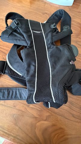 מנשא BabyBjörn Baby Carrier