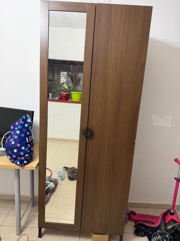 ארון כניסה