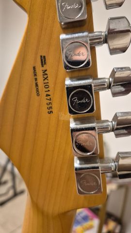 גיטרה fender +מגבר fender