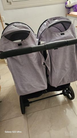 עגלת תאומים