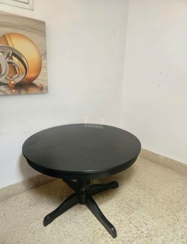 שולחן