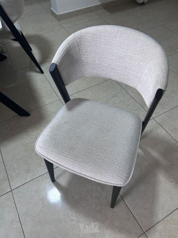 כיסא מרופד