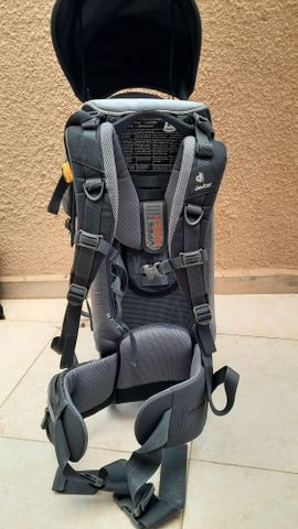 מנשא תינוק Deuter