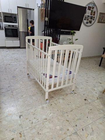 מיטת תינוק