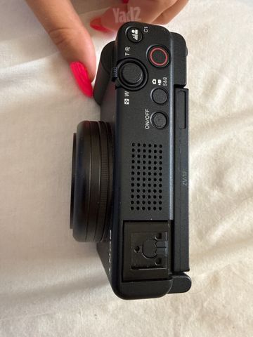מצלמה סוני zv1f