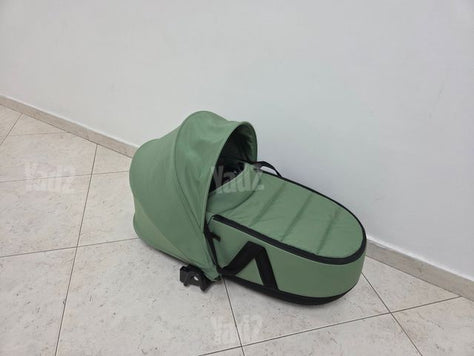 אמבטיה לעגלת יויו