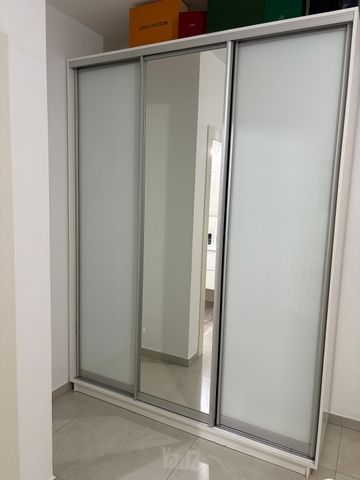 ארון בגדים