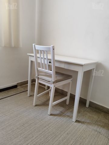 שולחן