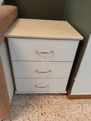 שידת מגירות
