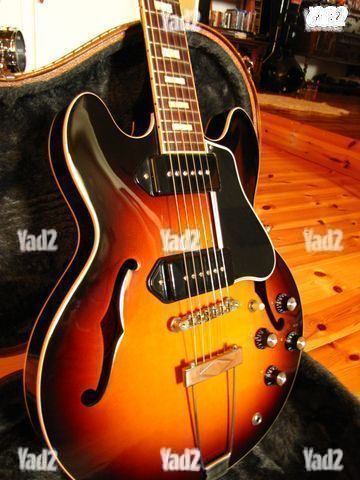 Gibson Memphis ES-390 with P-