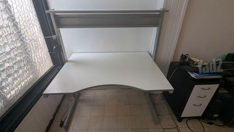 שולחן עבודה IKEA FREDRIK