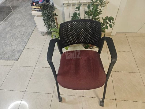 כיסא משרדי