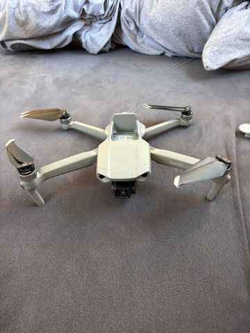 DJI Mavic air 2 fly more combo