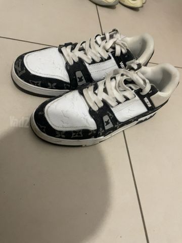 נעלי Louis Vuitton לבן/שחור