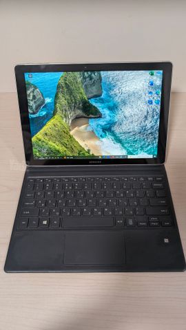 מחשב Samsung Galaxy Book 12