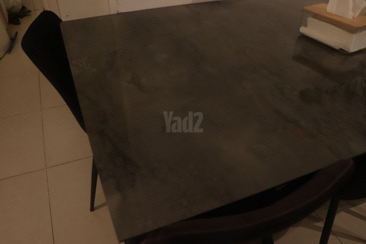 שולחן אוכל