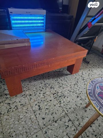 שולחן