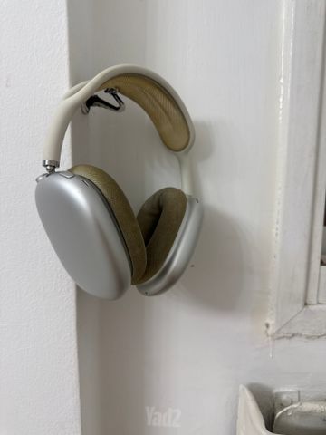 Apple AirPods Max (2020)