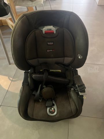 כיסא לרכב של BRITAX