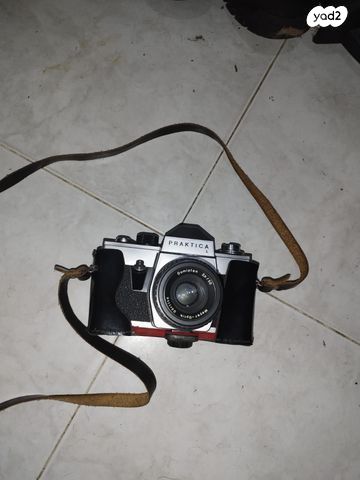 Praktica L 35mm film SLR