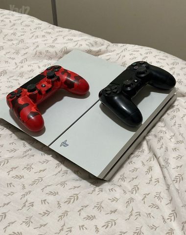 PlayStation 4