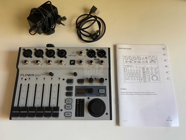 Digital mixer Behringer FLOW 8