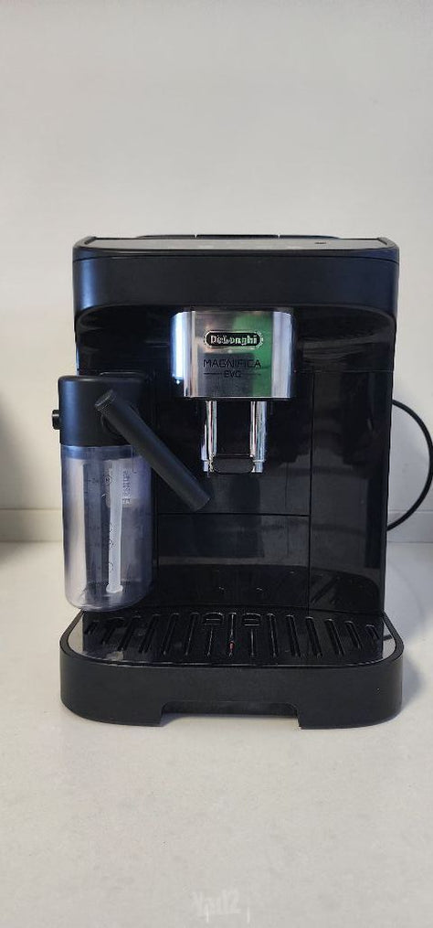 מכונת קפה Delonghi