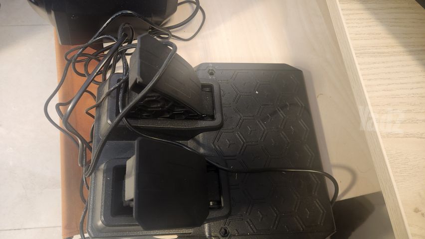 הגה Thrustmaster T128X