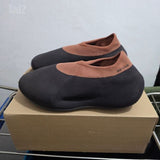 נעליי yeezy דגם knit rnr
