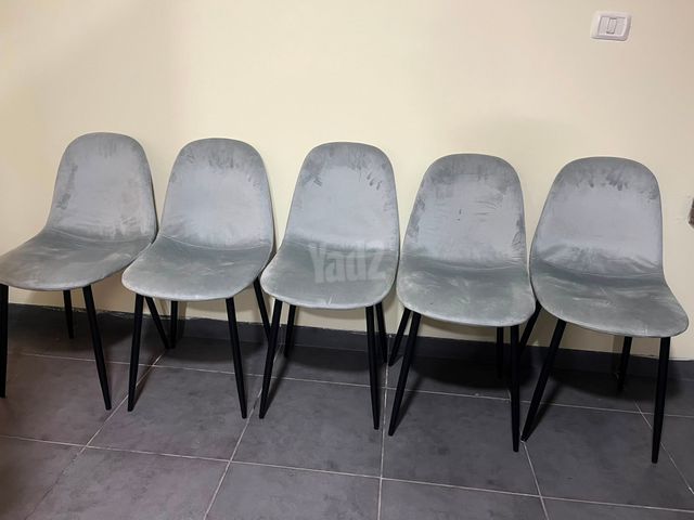 כיסאות