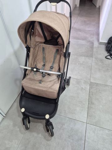 עגלת YOYA PLUS לטיסות