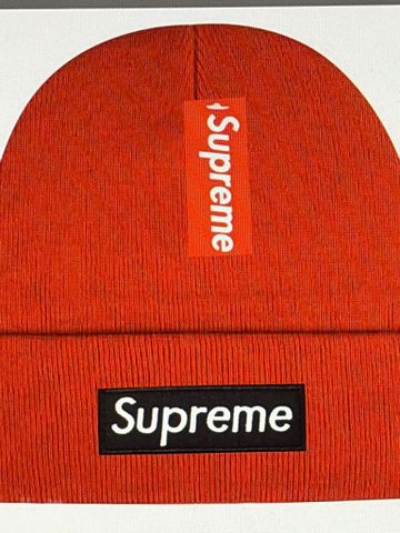 כובעי supreme