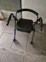 כיסא גלגלים